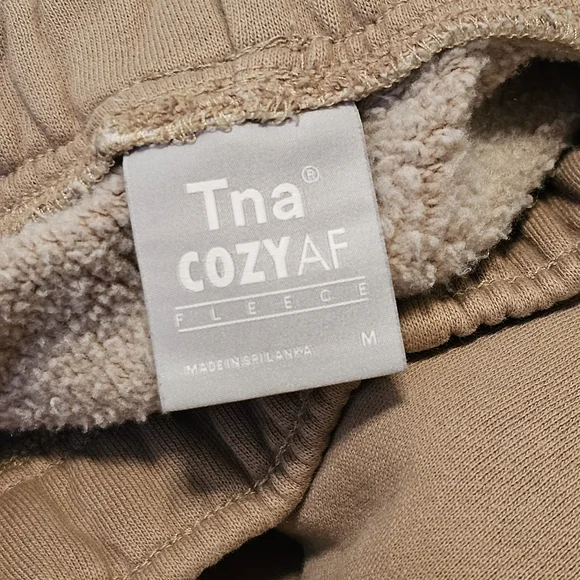 TNA Cozy AF fleece sweatpants sweater brown medium Aritzia sweatsuit sweats top - Picture 3 of 4